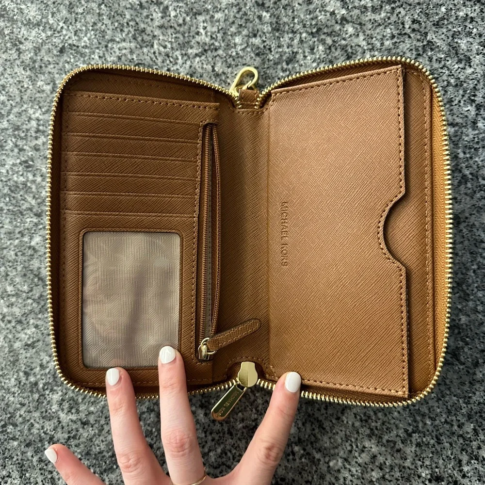 Michael Kors Jet Set Wristlet in Brown